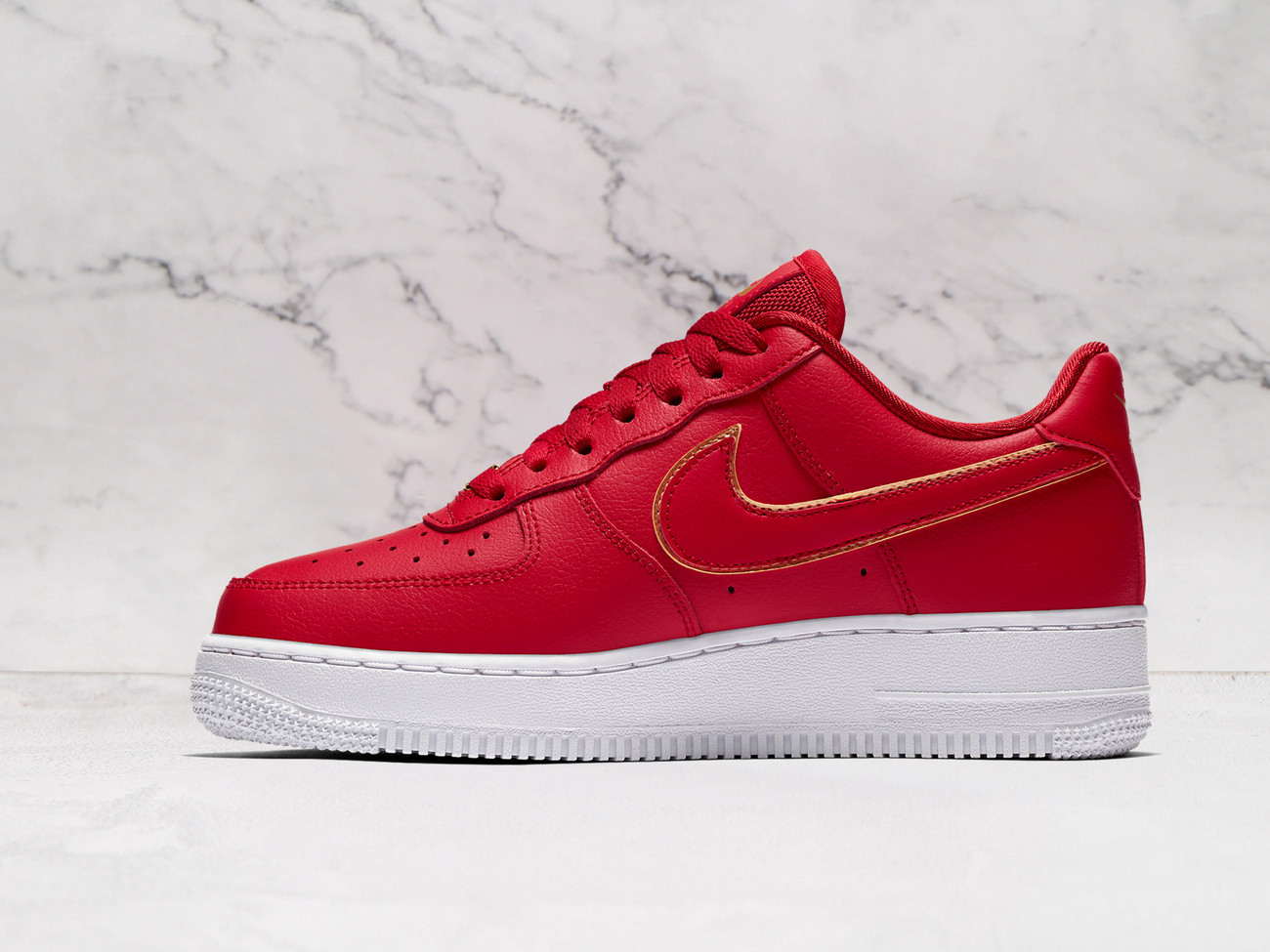 Nike Air Force 1 Low Icon Clash 'University Red' – Monochromatic Elegance
