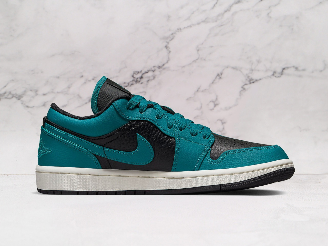 Air Jordan 1 Low Split – Black & Green Color Blocking