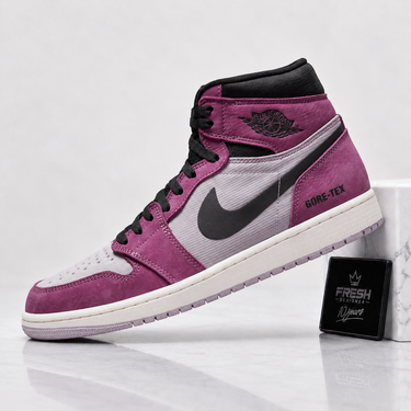 Air Jordan 1 Sneakers