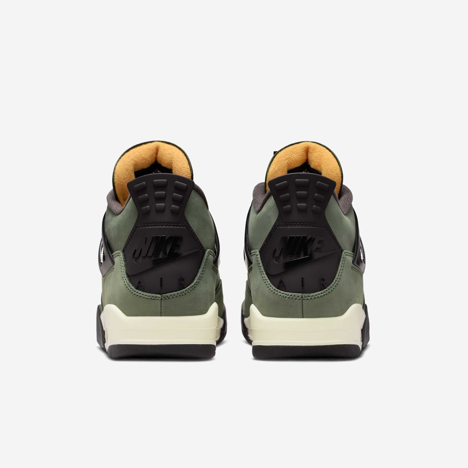 Jordan 4 Retro OG SP Undefeated 2025
