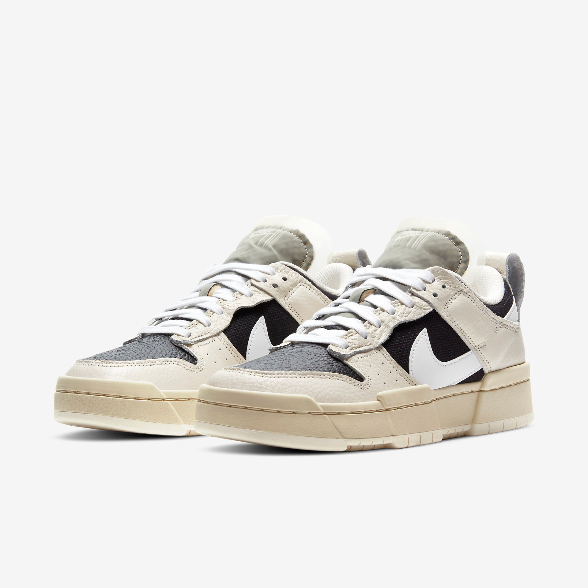 SB Dunk Low Disrupt Pale ivory Black