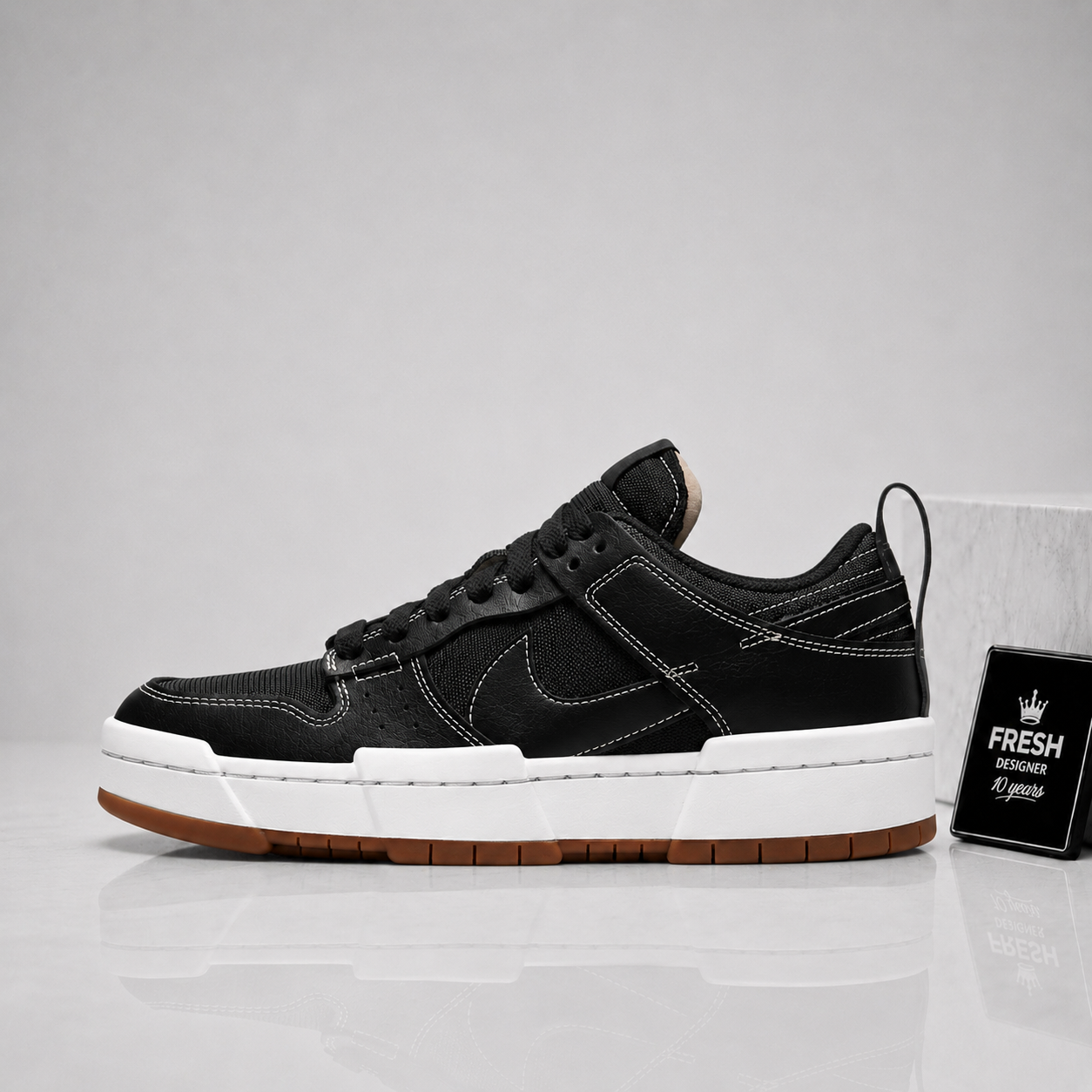 SB Dunk Low Disrupt Black gum