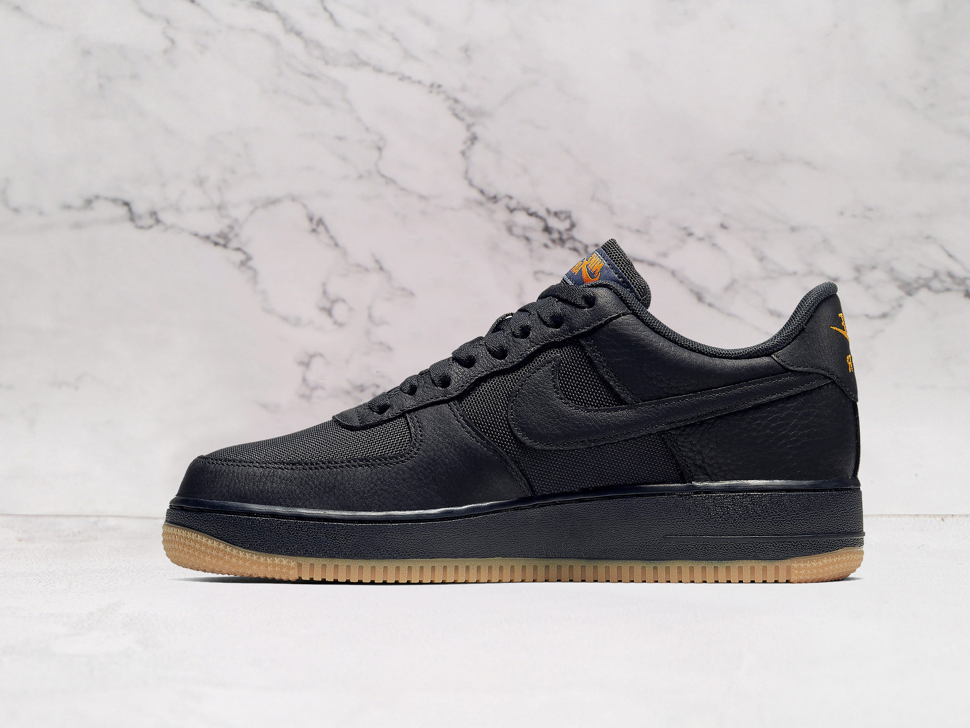 Air Force 1 Low Gore-Tex Black Light Carbon – Waterproof Upper
