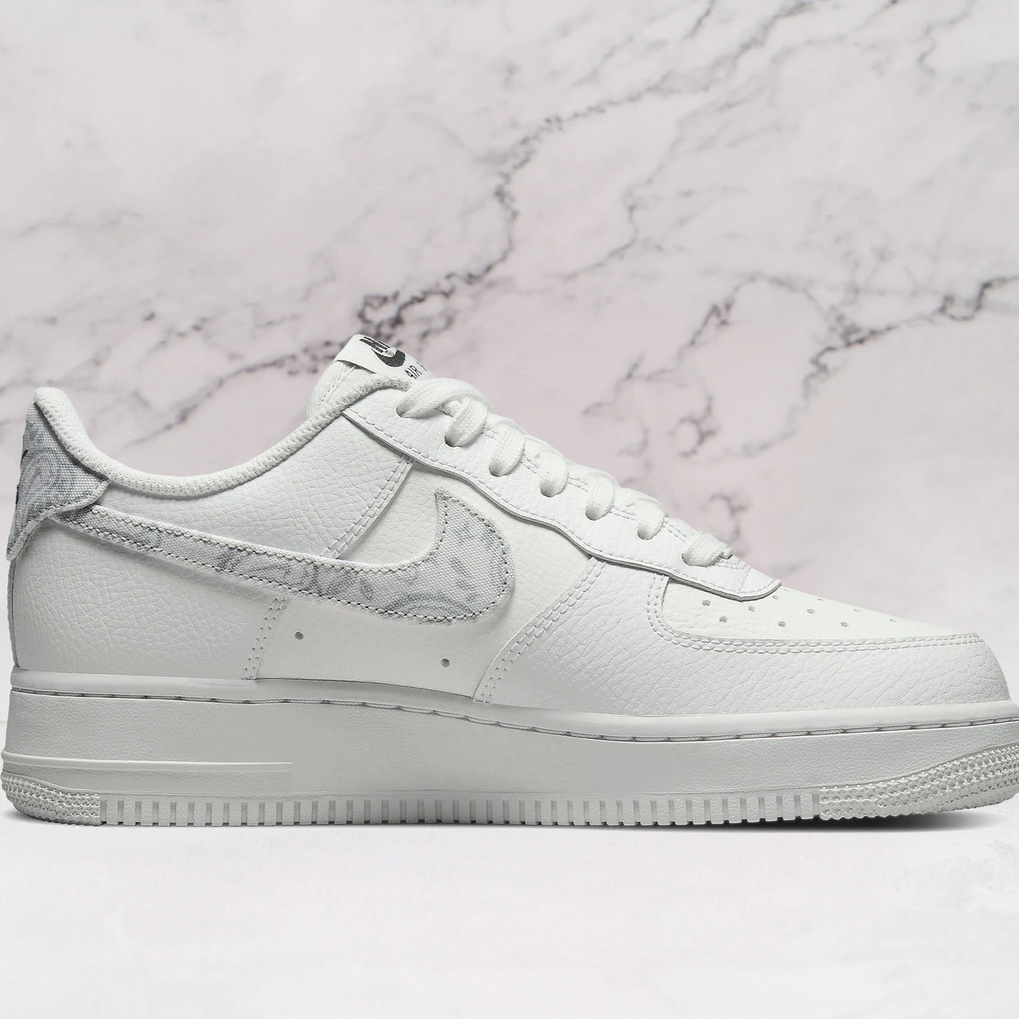 Air force 1 Paisley White