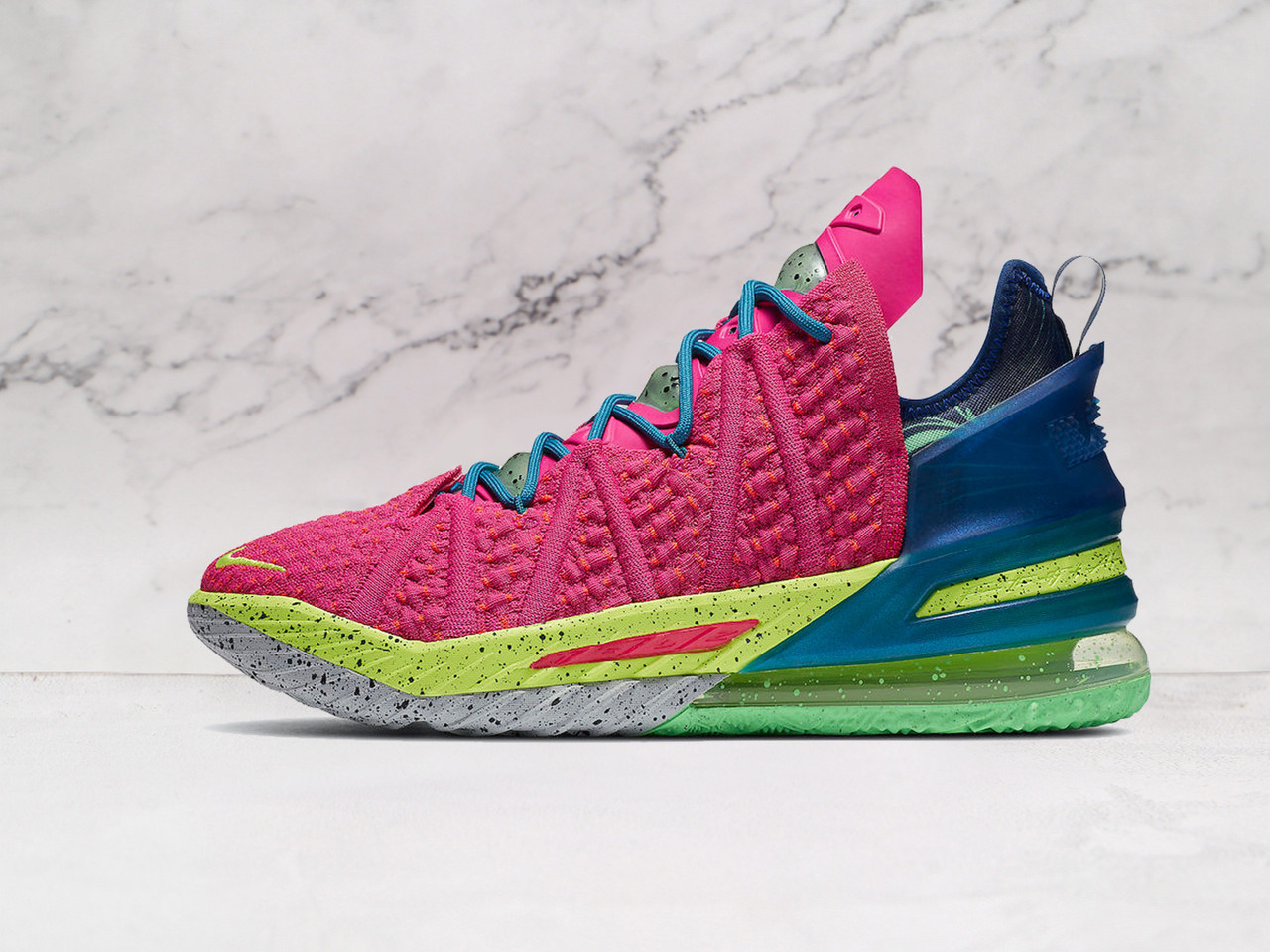 LeBron 18 Los Angeles By Night – Vibrant Pink Basketball Shoe
