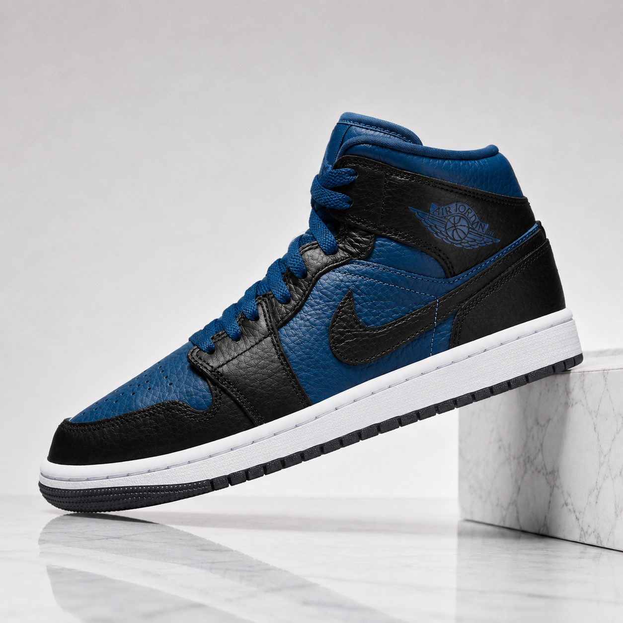 Jordan 1 Mid Split French Blue