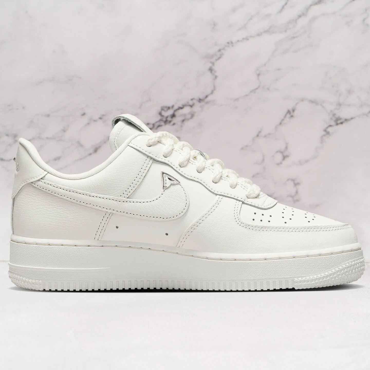 Air Force 1 '07 Needlework Chrome Sail