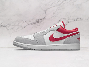 Air Jordan 1 Low SE 'Light Smoke Grey Gym Red' – Classic and Modern Fusion