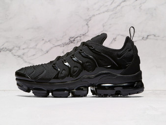 Nike Air VaporMax Plus Triple Black (924453-004)—all-black synthetic, TPU shine