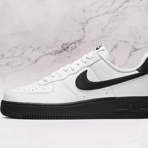 Air Force 1 Low White Black Sole