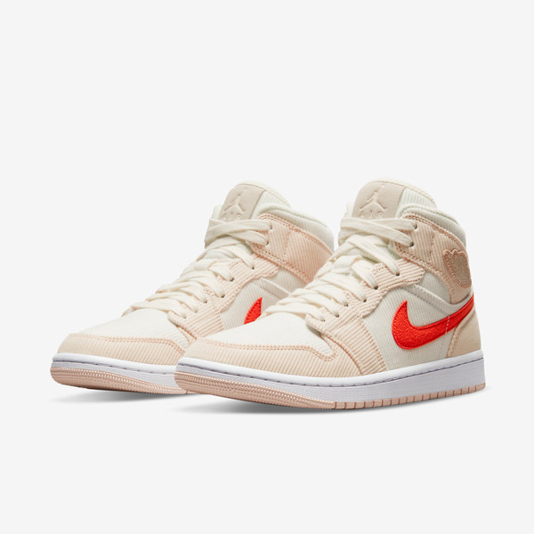 Air jordan 1 Mid Corduroy Sail