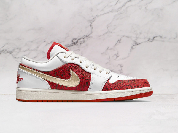 Air Jordan 1 Low SE 'Spades' – Luxury-Inspired Low-Top Sneaker