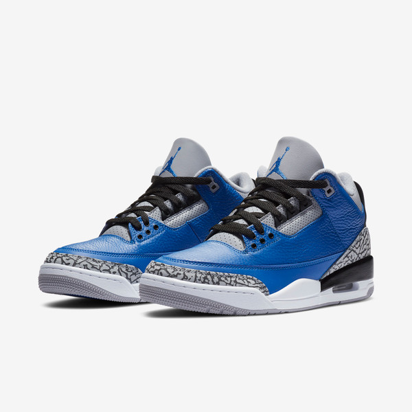 Air jordan 3 Retro Varsity loyal cement