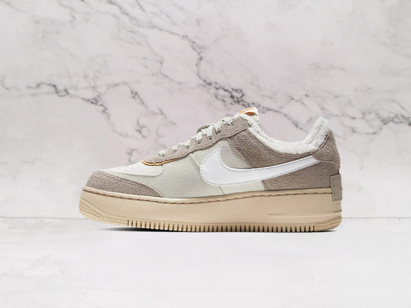 Nike Air Force 1 Shadow Fur-Lined – Cozy Interior with Classic Design