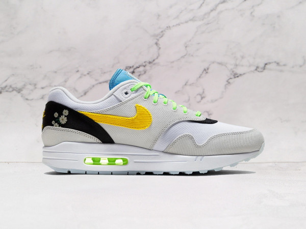 Nike Air Max 1 'Daisy' –  Daisy Heel Detailing