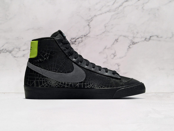 Blazer Mid '77 Spider Web – Black and Smoke Grey Upper with Limelight Accents Blazer Mid '77 Spider Web – Black and Smoke Grey Upper with Limelight Accents