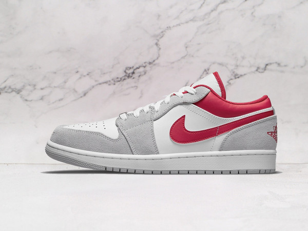 Air Jordan 1 Low SE 'Light Smoke Grey Gym Red' – Classic and Modern Fusion