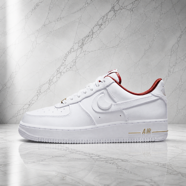 Air Force 1 Low '07 SE Just Do It Summit White Team Red