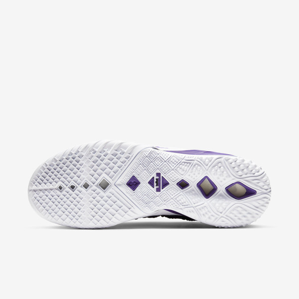 Nike LeBron 18 Lakers