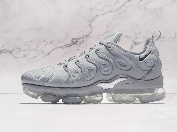 Nike Air VaporMax Plus Cool Grey – Sleek Futuristic Design