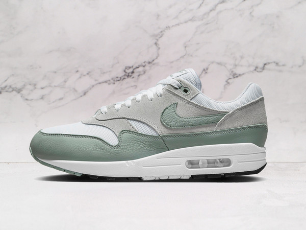 Nike Air Max 1 Mica Green – Earth-Toned Retro Sneaker