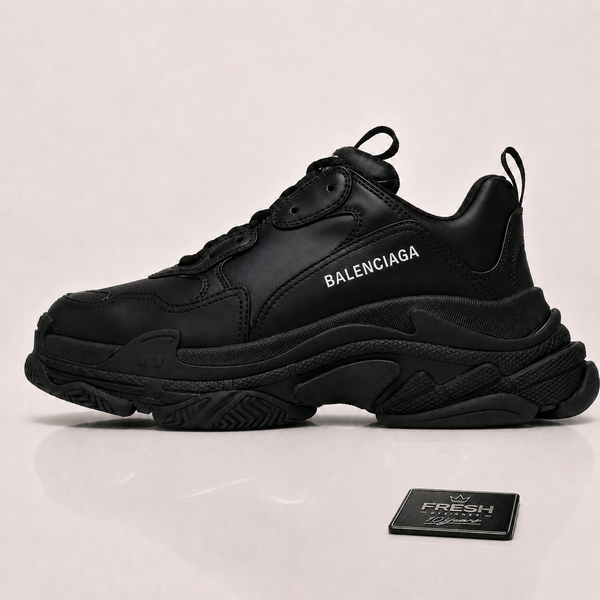BALENCIAGA  Black Triple S