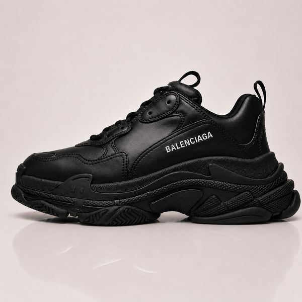 BALENCIAGA  Black Triple S
