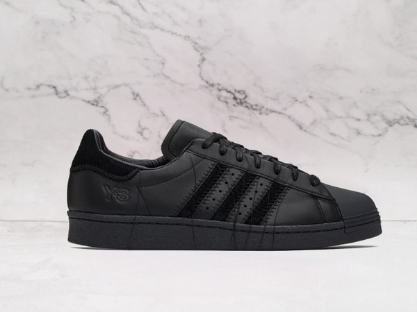 Y-3 Black Superstar – Premium Leather High-Fashion Sneaker