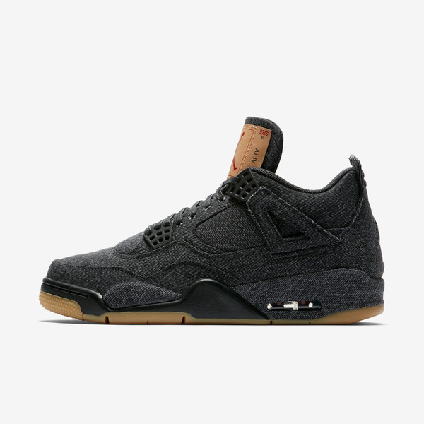 Jordan 4 Retro Levi's Black (Levi's Tag)