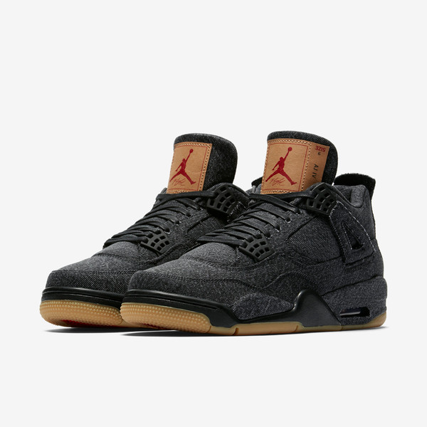 Jordan 4 Retro Levi's Black (Levi's Tag)