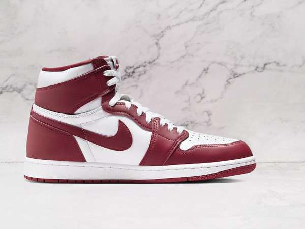 Air Jordan 1 Team Red – Leather Upper and Iconic Swoosh