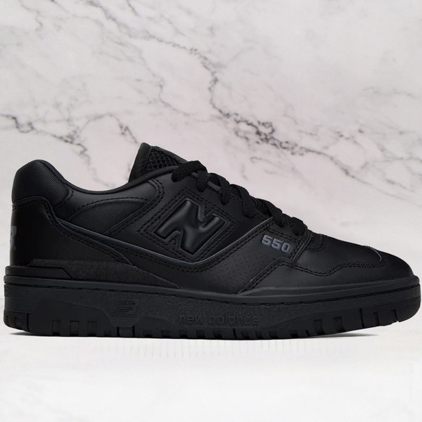 New Balance 550 Triple Black