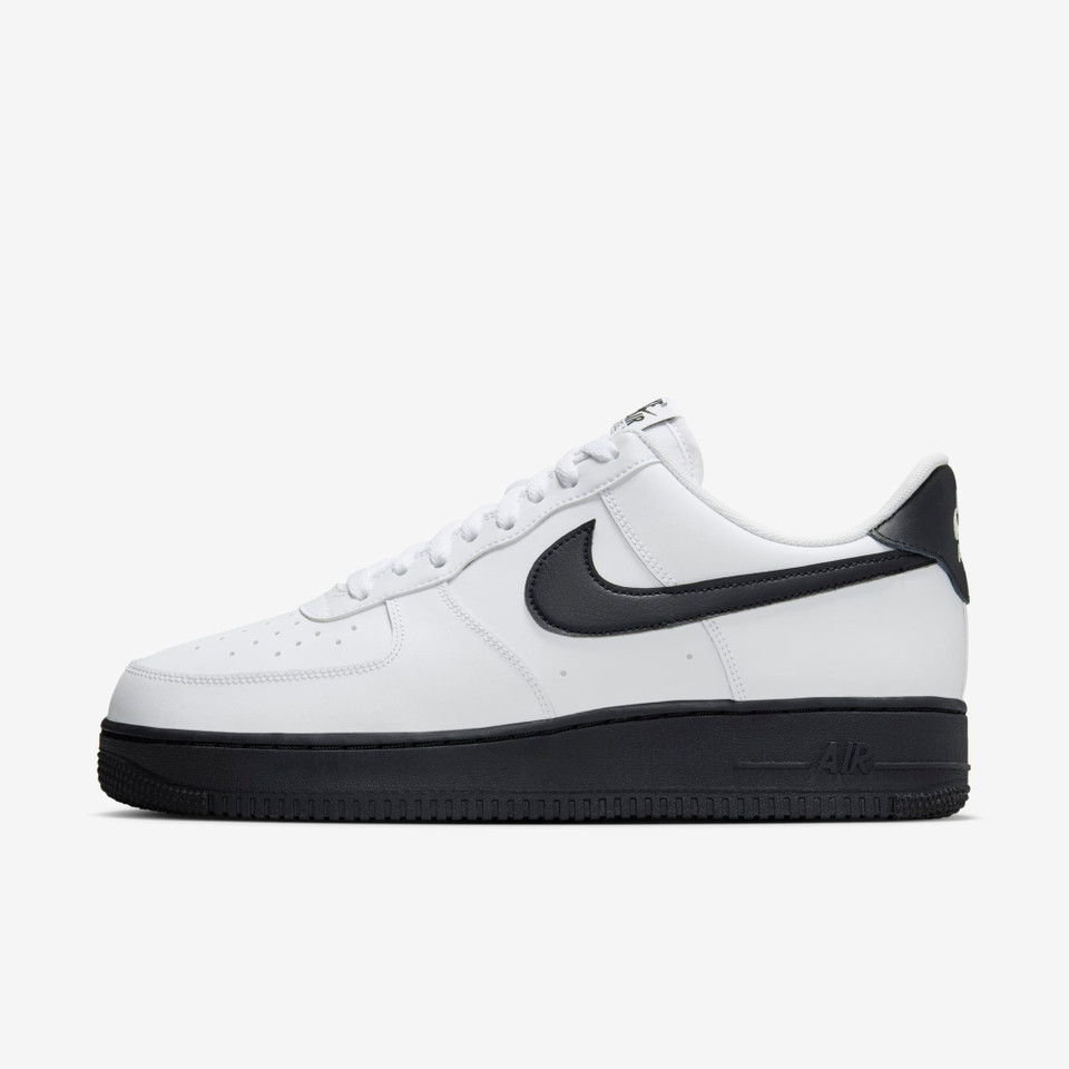 Air Force 1 Low White Black Sole