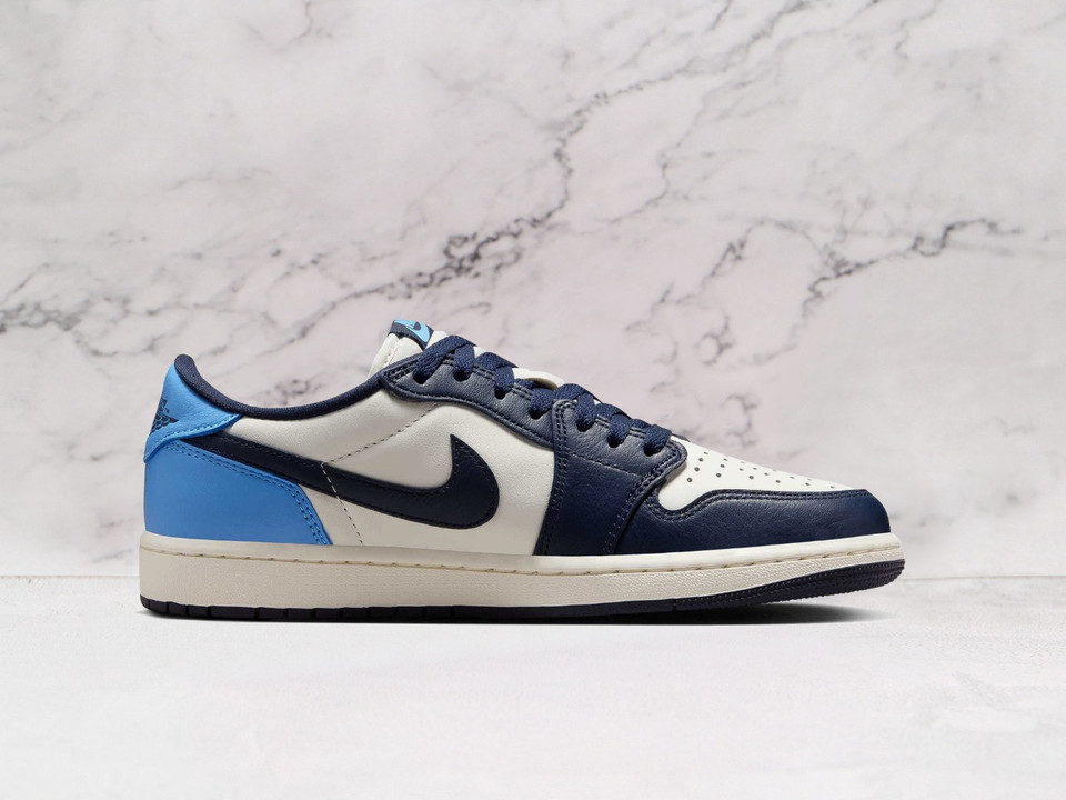 Jordan 1 Low Obsidian medial with UNC blue heel Jordan 1 Low Obsidian medial with UNC blue heel
