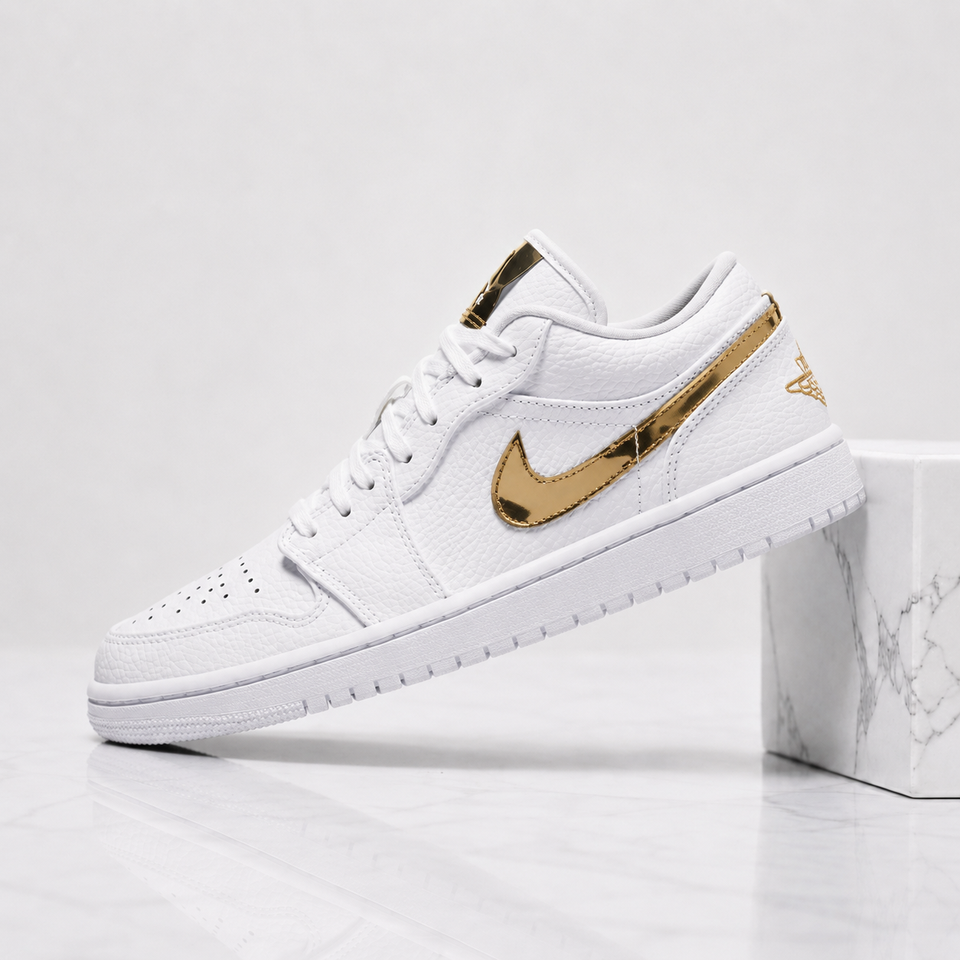 Air jordan 1 Low SE Metallic gold