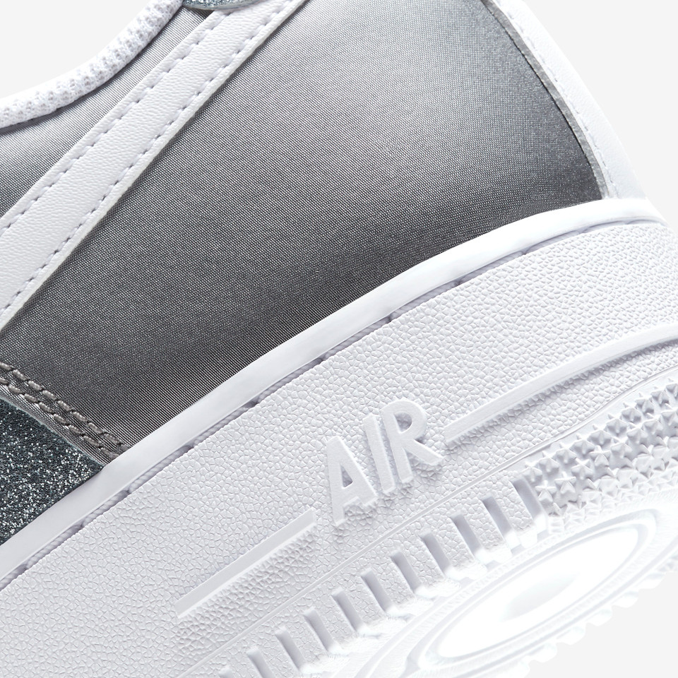 Nike Air Force 1 Low '07 'White Metallic Silver'