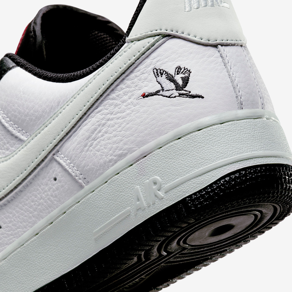 Air force 1 Milky stork