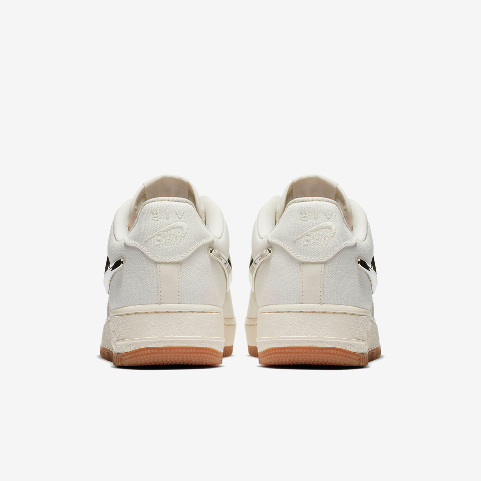 Air force 1 x Travis scott sail