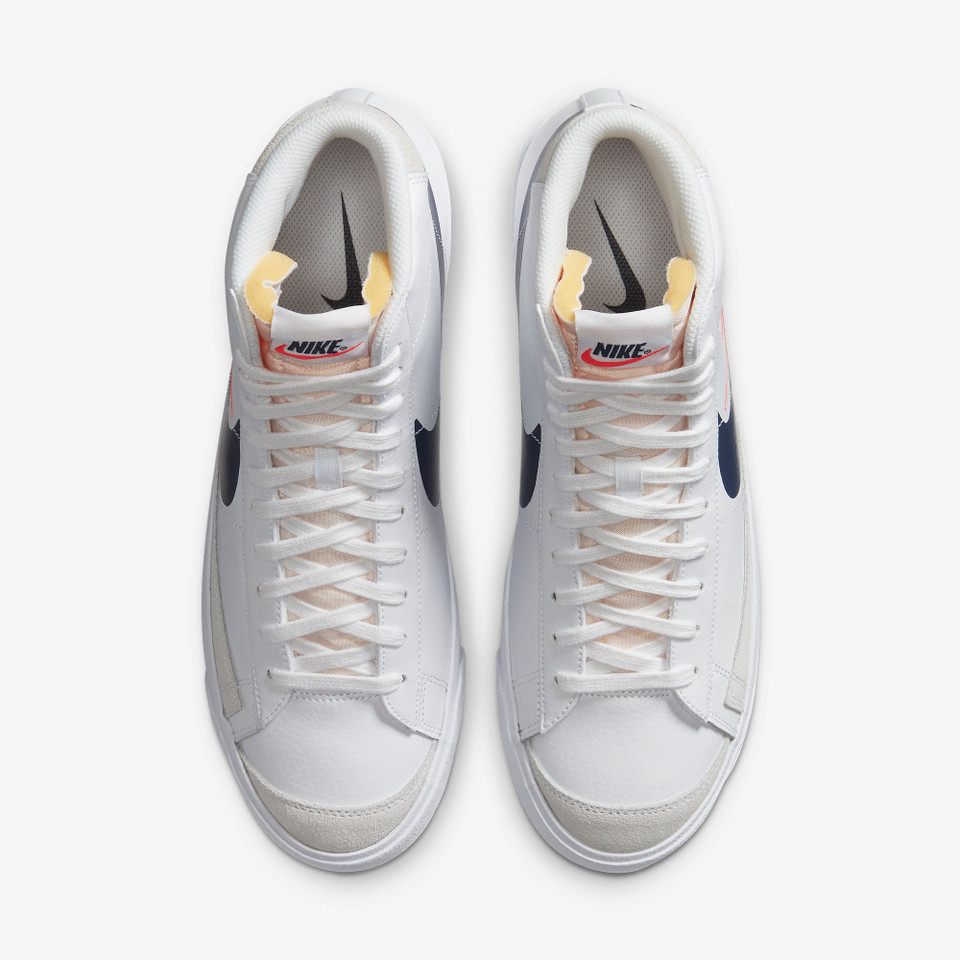 Blazer Mid 77 Vintage reverse logo