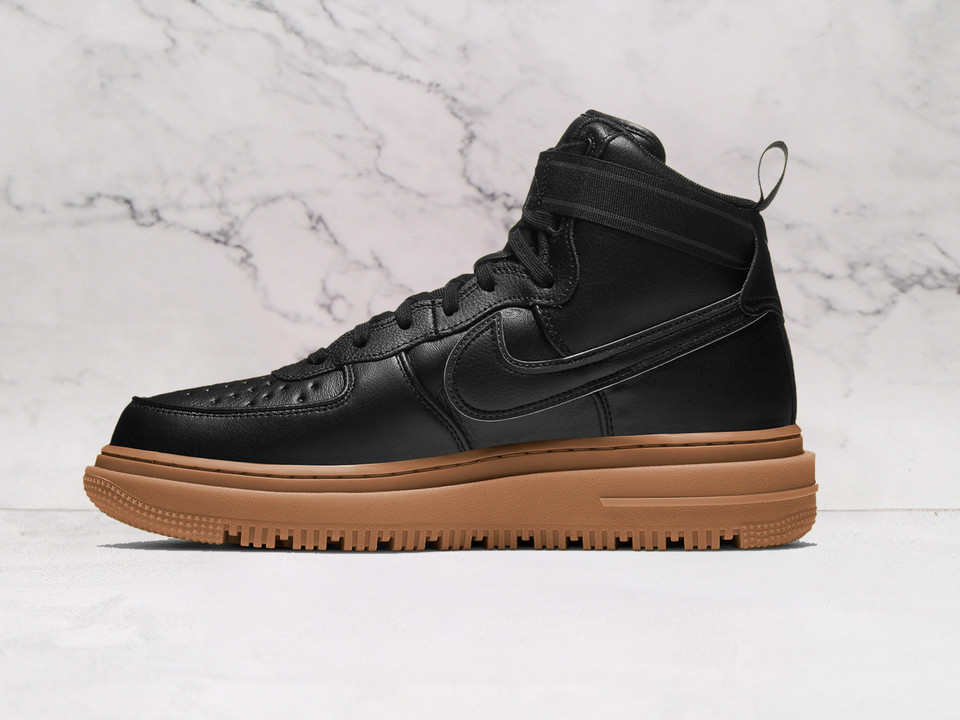 Black Nike AF1 High medial view with Gore-Tex upper and waterproof zipper Black Nike AF1 High medial view with Gore-Tex upper and waterproof zipper