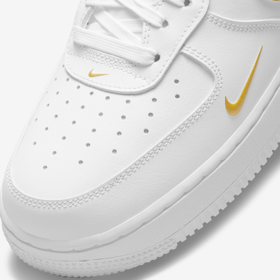 Air force 1 Lv8 Double swoosh White metallic gold