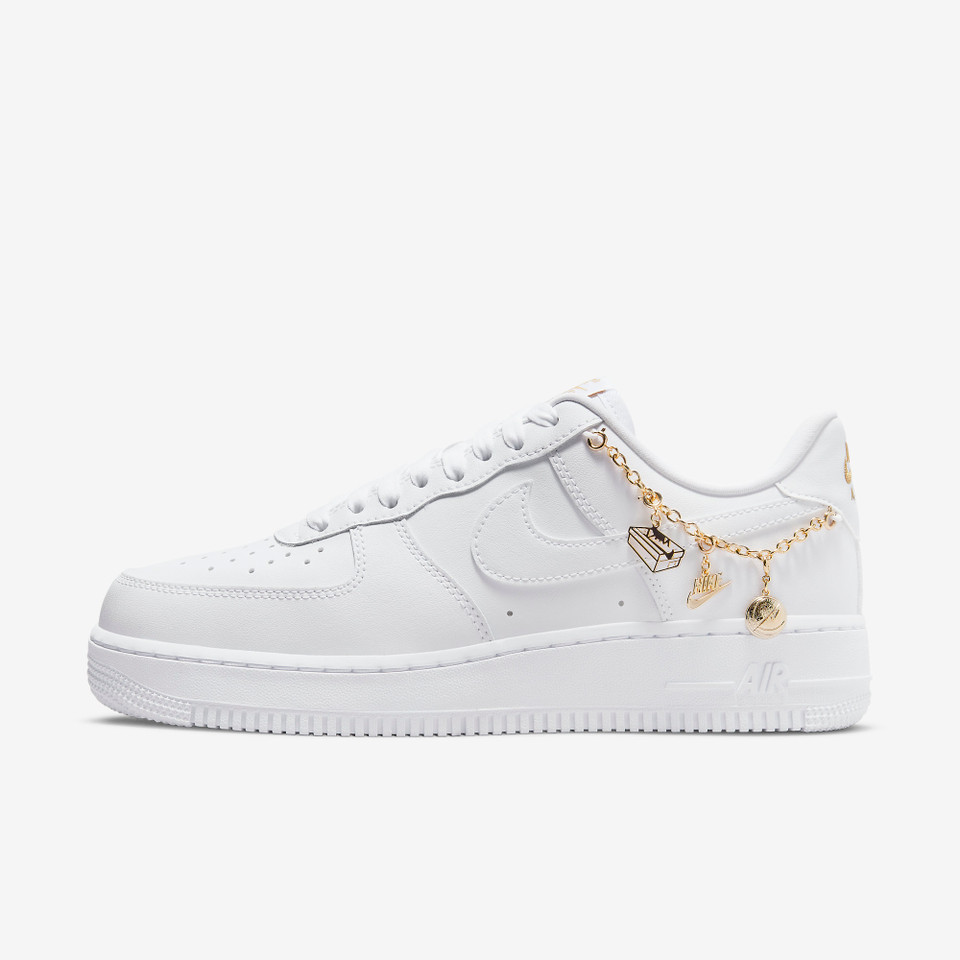 Air Force 1 Low LX White Pendant "Lucky Charms"