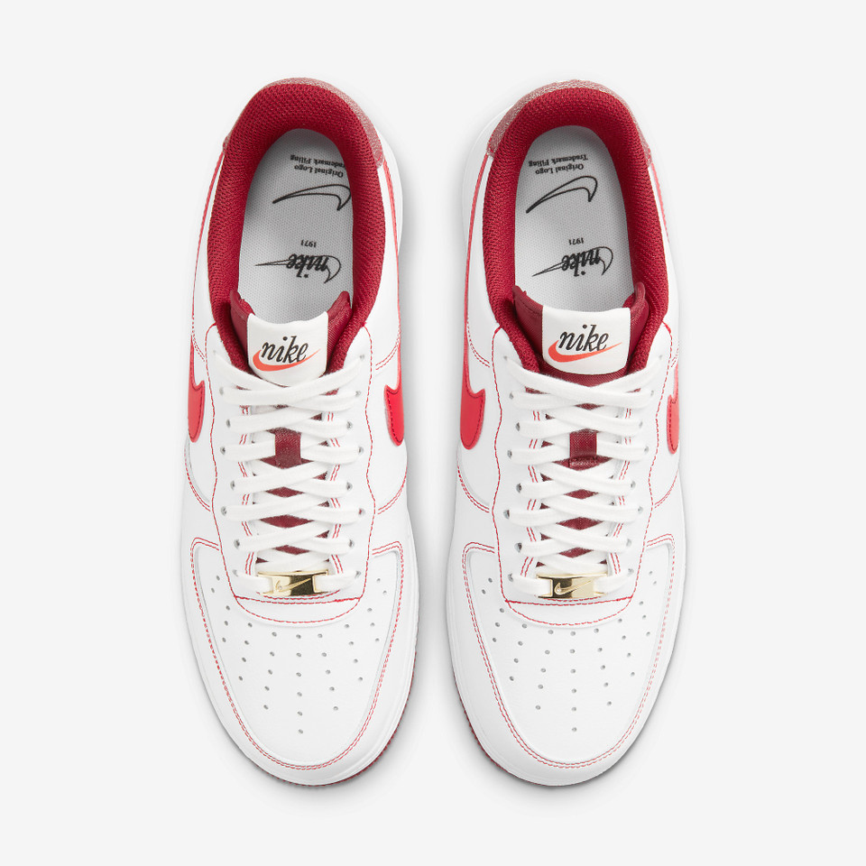 Air force 1 Contrast First use White university red