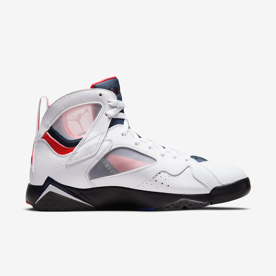 Air Jordan 7 Retro BCFC Paris Saint Germain
