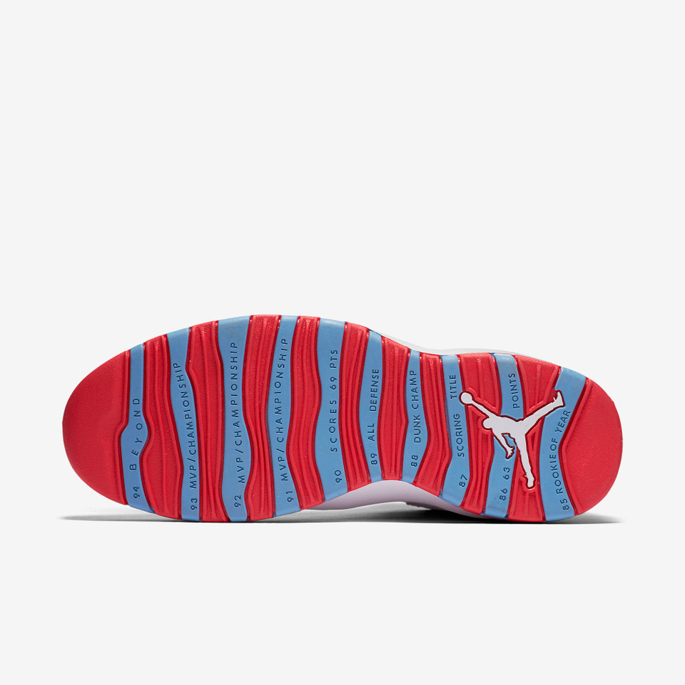 Air Jordan 10 Chicago Flag