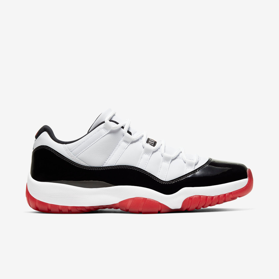 Air Jordan 11 Retro Low Concord Bred