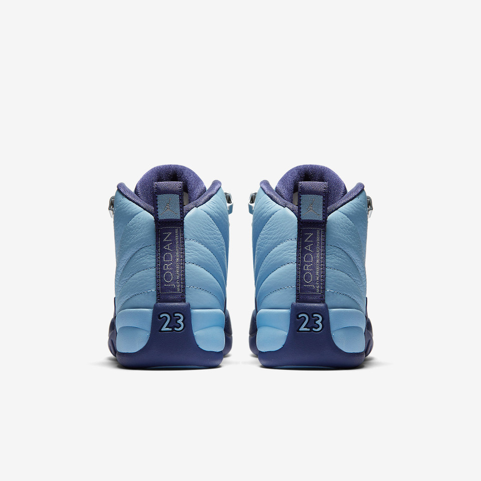 Air Jordan 12 Retro Hornets