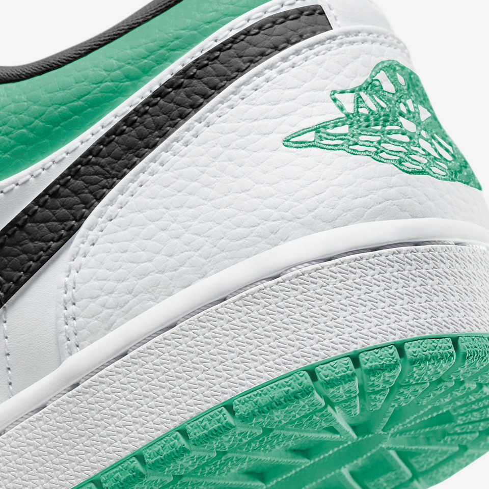 Air Jordan 1 Low White lucky Green black