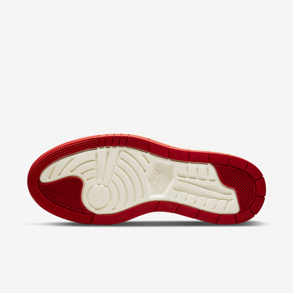 Air Jordan 1 Elevate Low SE Bred