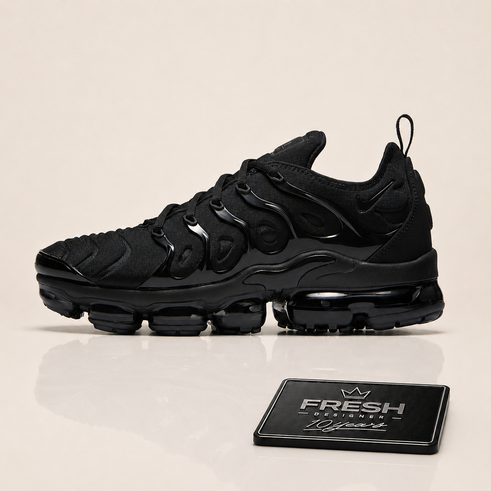 Air Max Vapormax Plus Triple Black